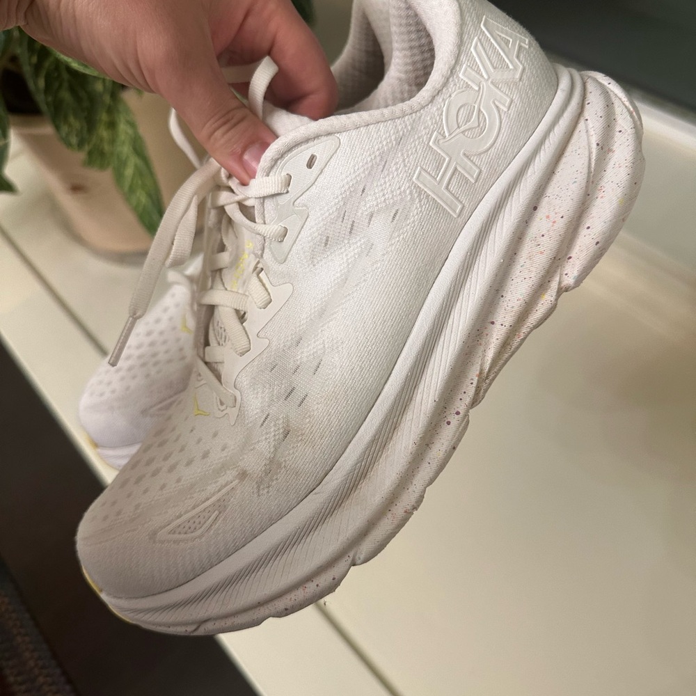 Hoka One One White Athletic Platform Sneakers women’s 9 WIDE